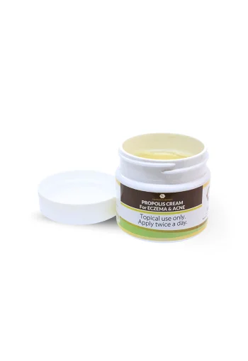 Propolis and colloidal oatmeal cream for eczema itch relief