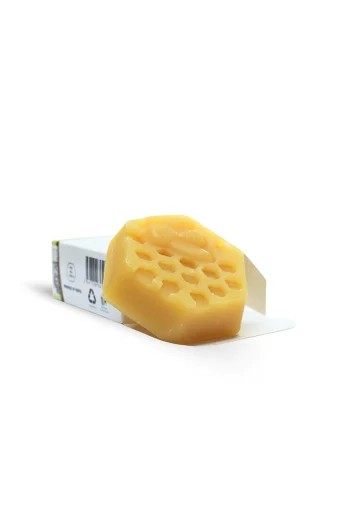 Nourishing propolis and shea butter soap for eczema care